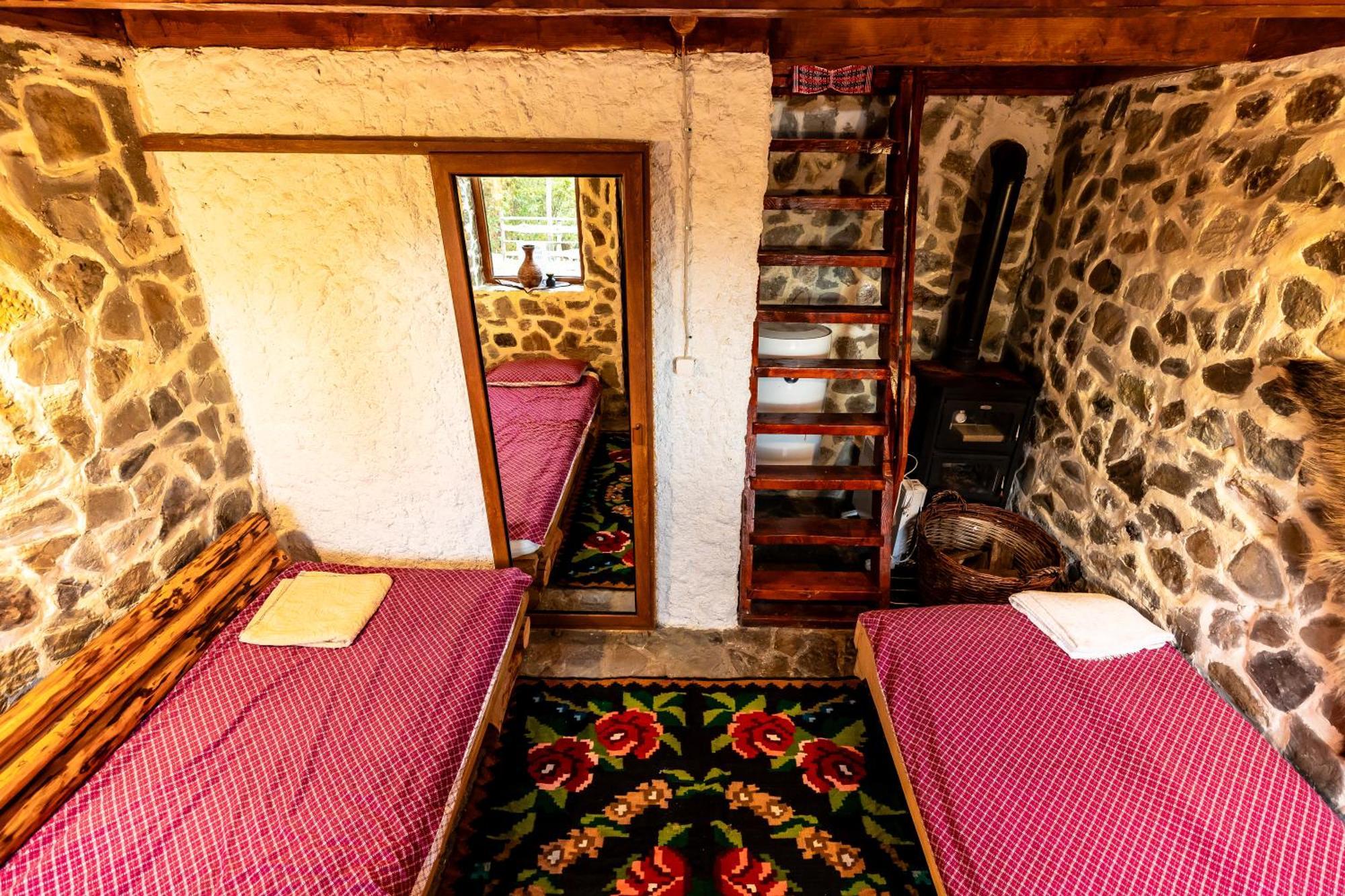 Catunu’ lui Emil Villa Carbunesti Exterior foto