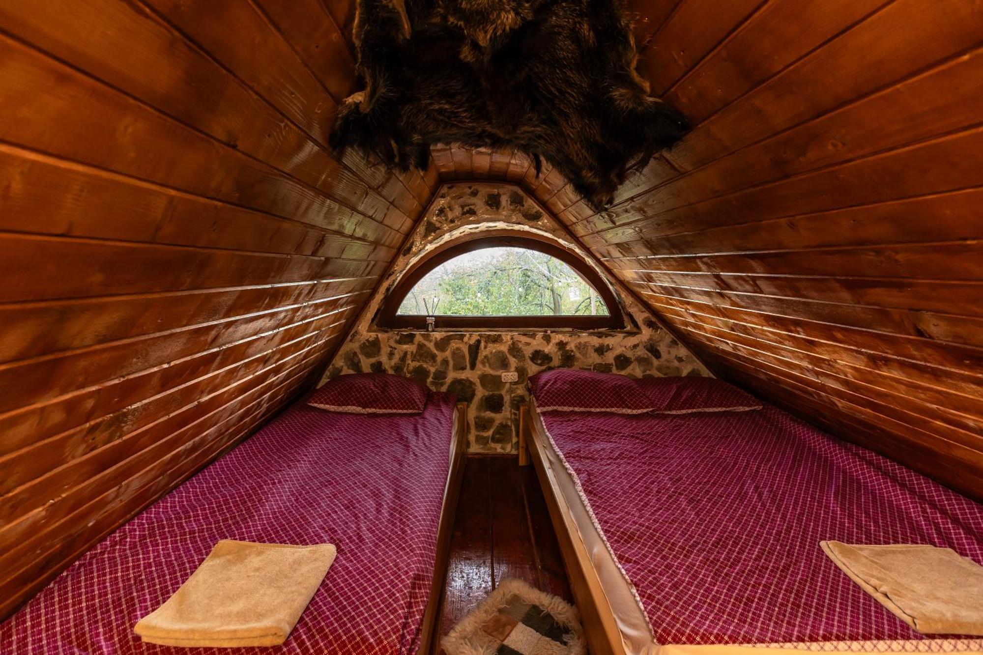 Catunu’ lui Emil Villa Carbunesti Exterior foto