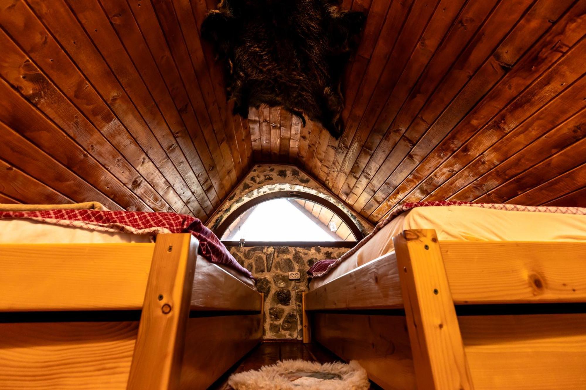 Catunu’ lui Emil Villa Carbunesti Exterior foto